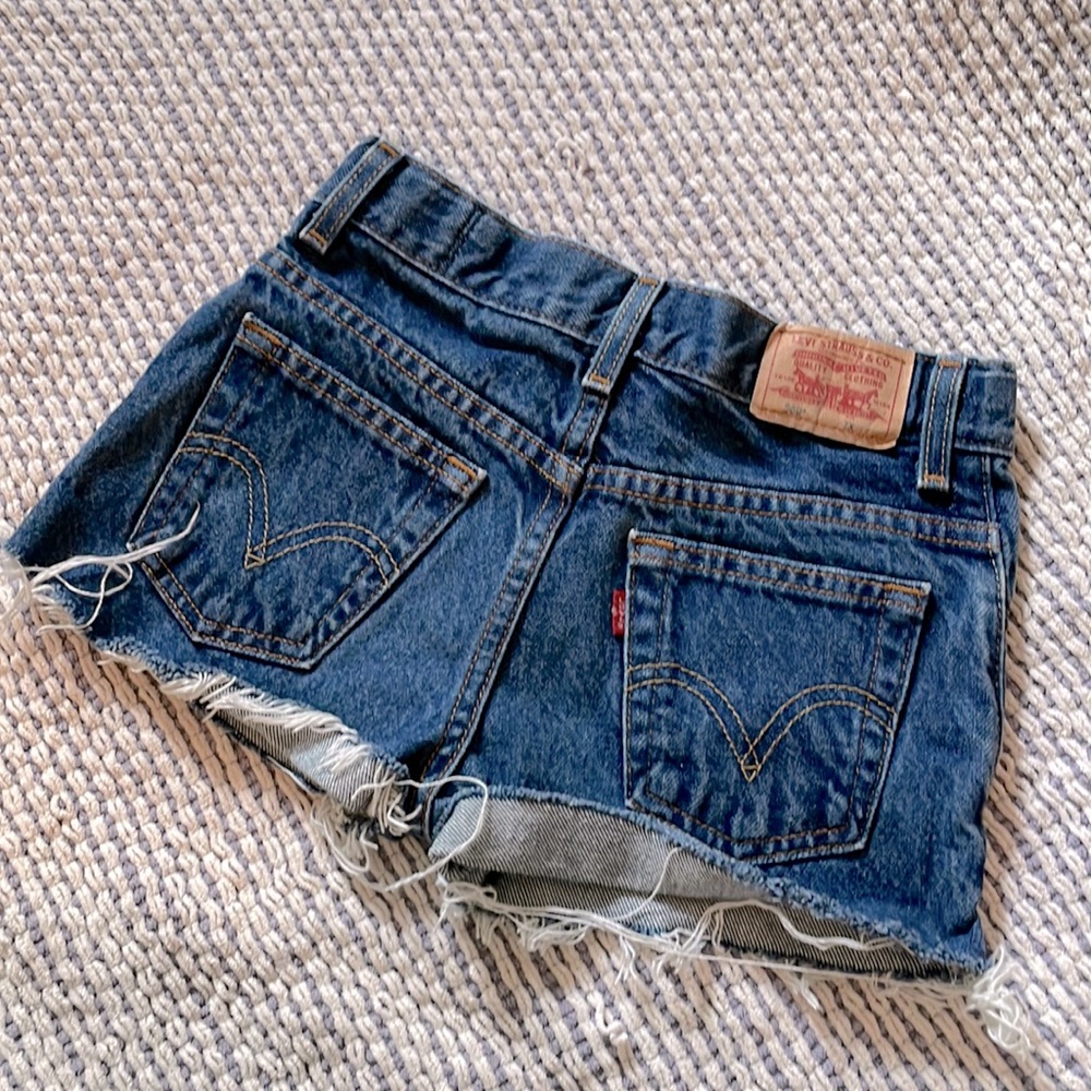Vintage Levi’s Cutoff shorts